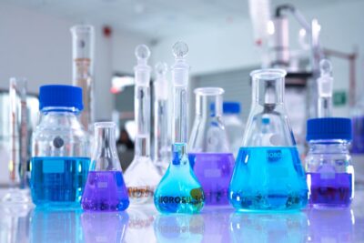 borosilicate glass equipment in lab