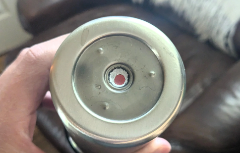 solding marks on the bottom of vacuum bottle