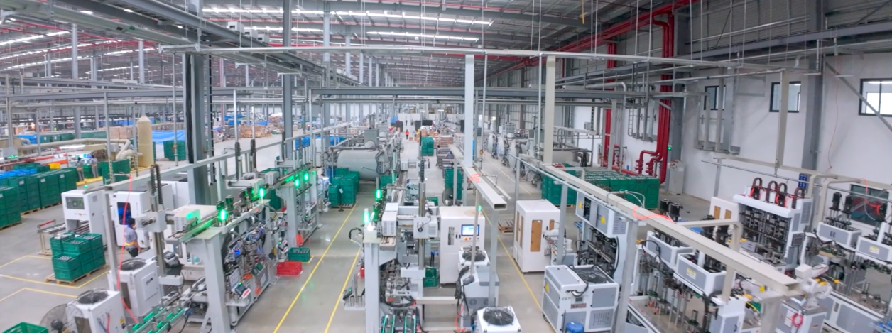 خطوط الإنتاج في مصنع هيرز تايلاند